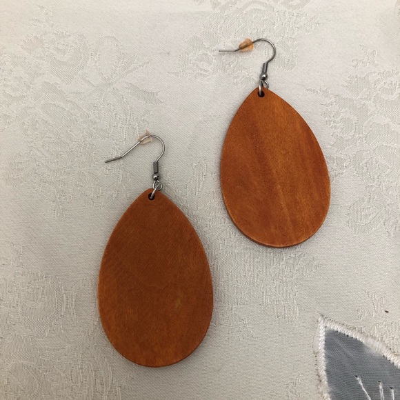 Wooden Women Dangle Drop Light Brown African Natural Earrings - Picture 6 of 6
